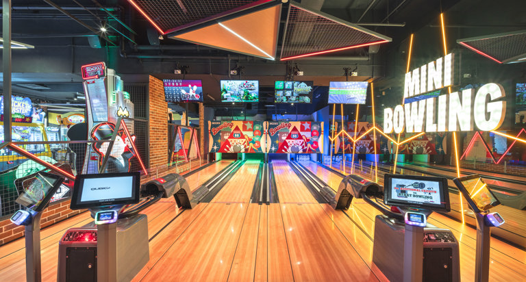 Bowling Singapore: Fun Mini & Social Bowling for All Ages